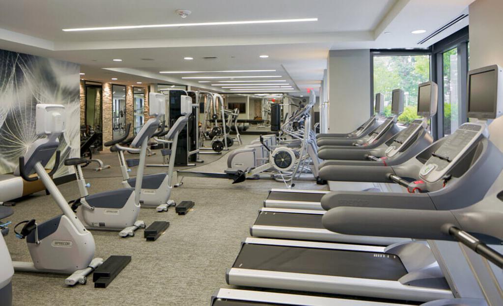 Global Luxury Suites In Downtown 贝塞斯达 外观 照片