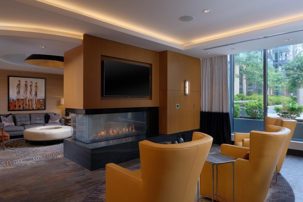 Global Luxury Suites In Downtown 贝塞斯达 外观 照片