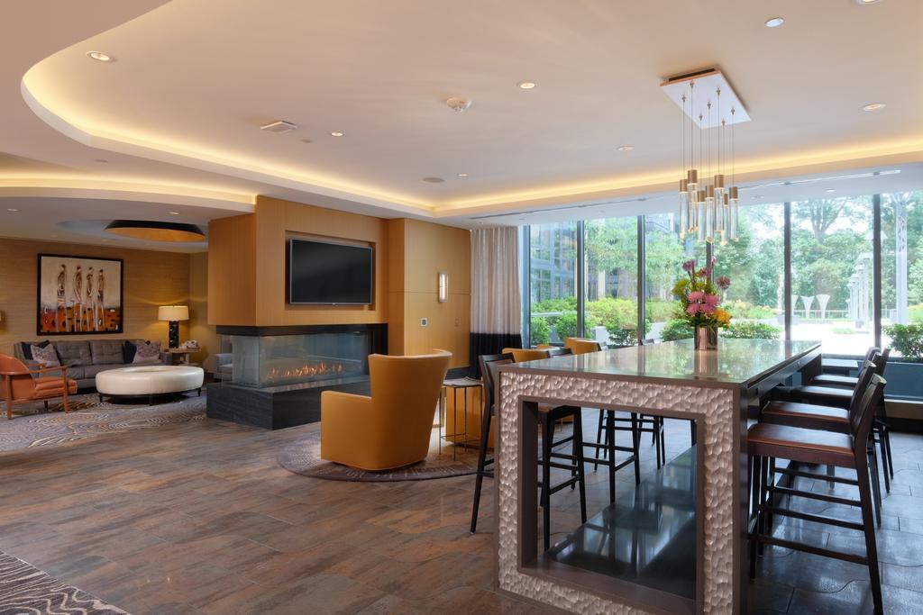 Global Luxury Suites In Downtown 贝塞斯达 外观 照片