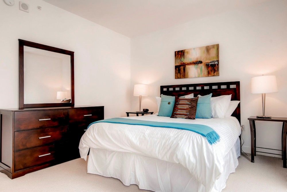 Global Luxury Suites In Downtown 贝塞斯达 外观 照片