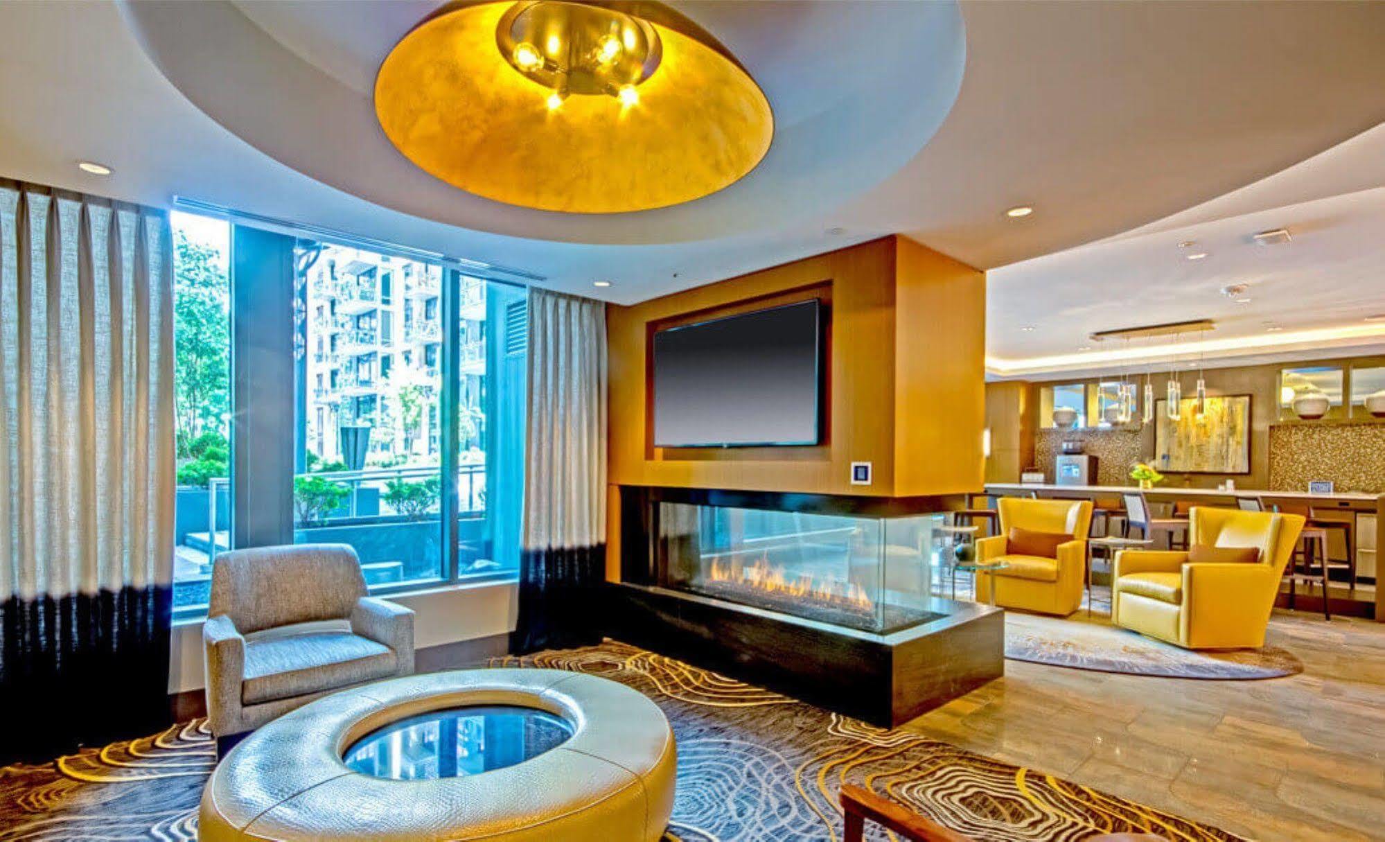 Global Luxury Suites In Downtown 贝塞斯达 外观 照片