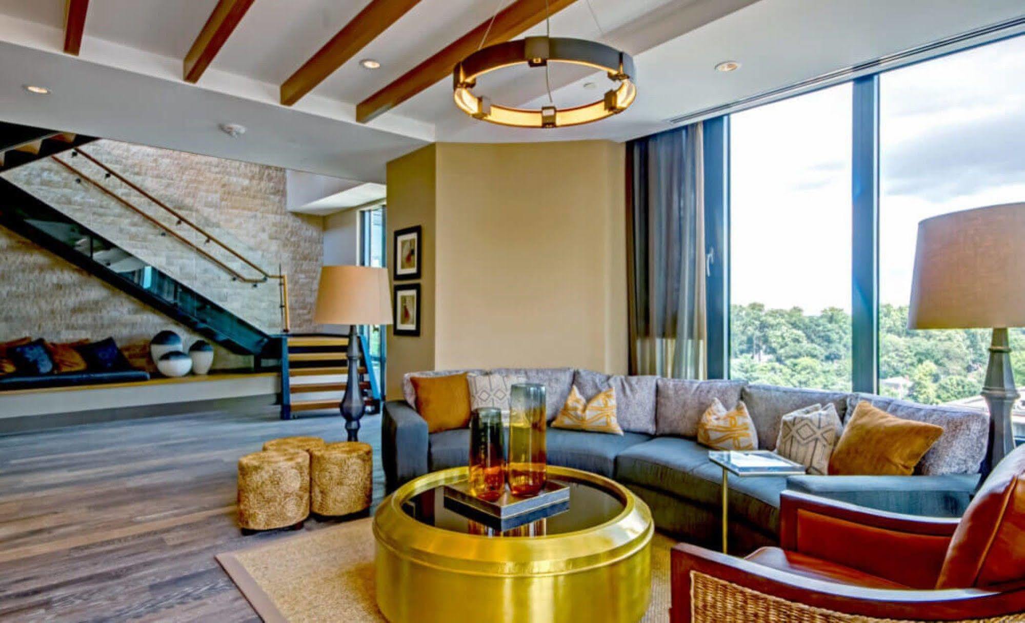 Global Luxury Suites In Downtown 贝塞斯达 外观 照片