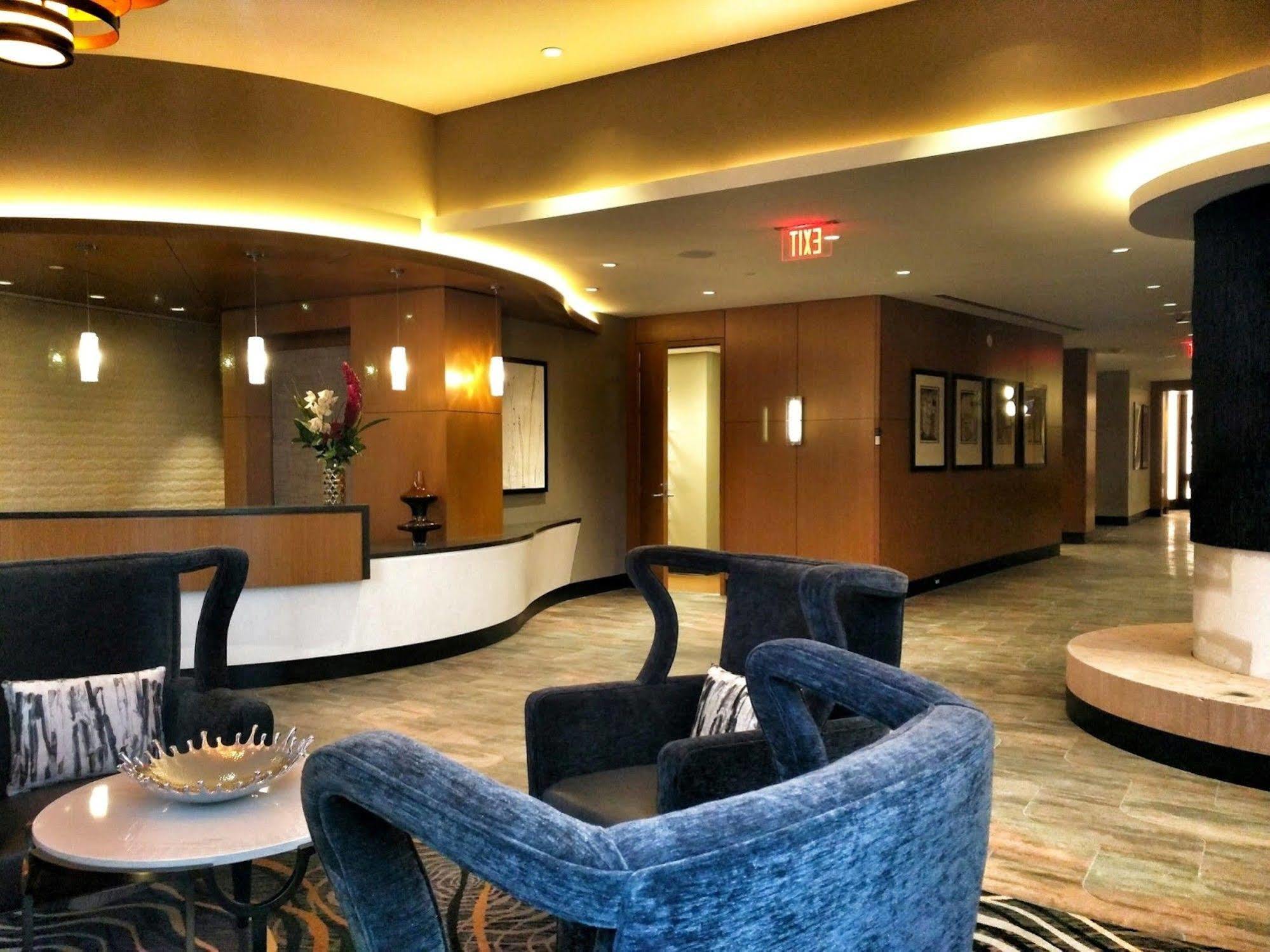 Global Luxury Suites In Downtown 贝塞斯达 外观 照片