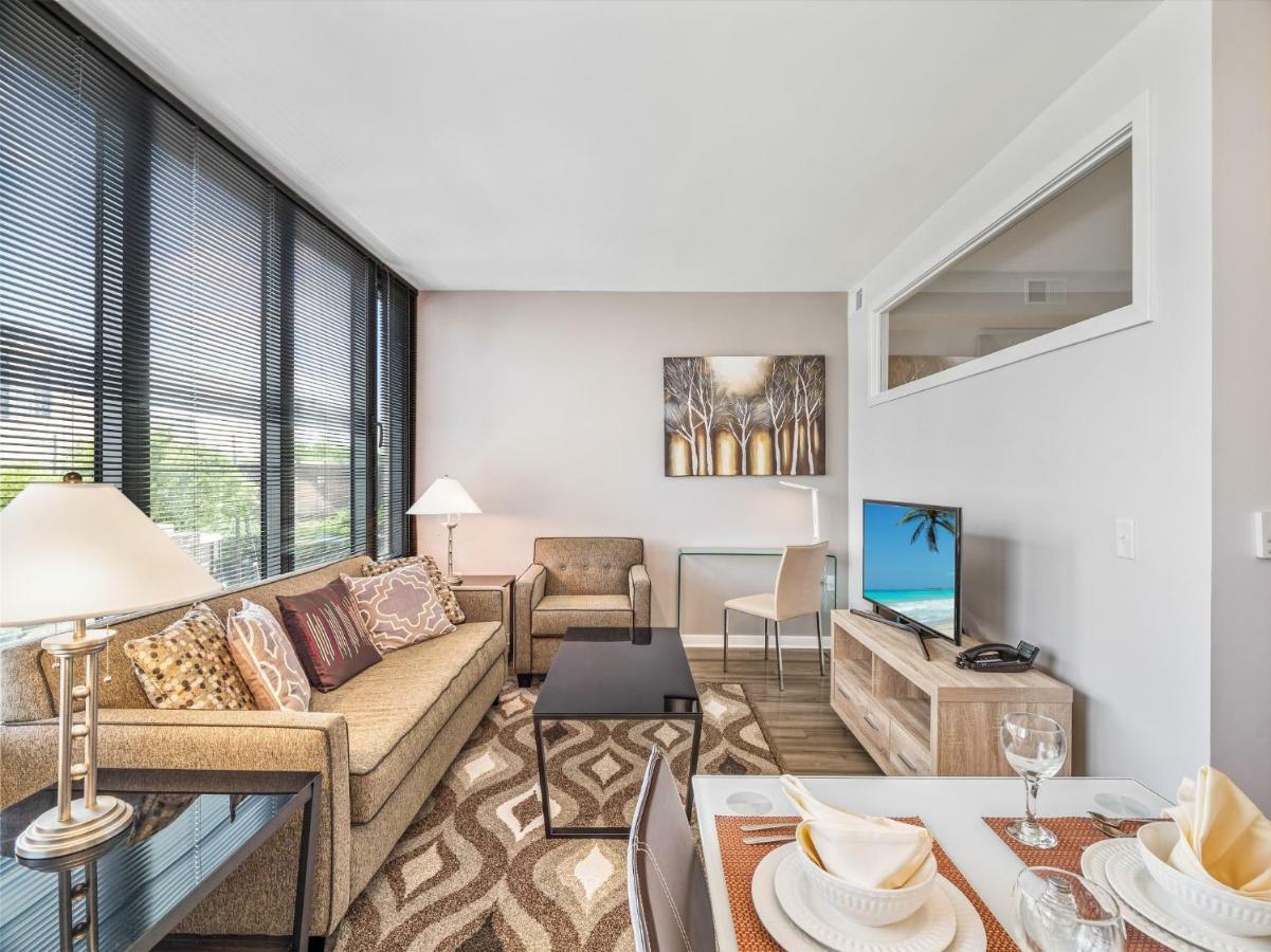 Global Luxury Suites In Downtown 贝塞斯达 客房 照片